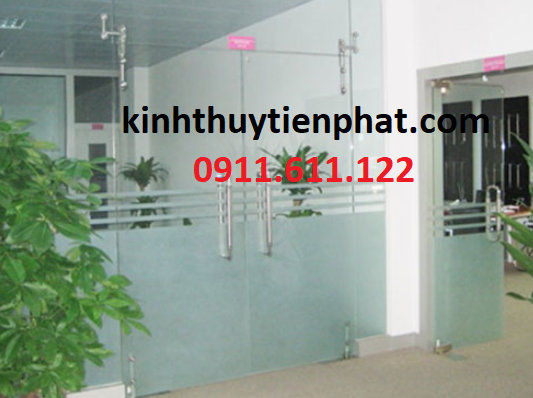 Dịch vụ cửa kính cường lực tại quận 1 HCM- Tiến Phát - 0911.611.122