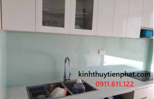 Điểm nhấn của kính ốp bếp tại quận 2 cho không gian bếp Điểm nhấn của kính ốp bếp tại quận 2 cho không gian bếp