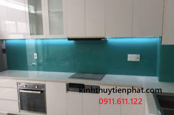 Tiến Phát - Đơn vị lắp đặt kính màu ốp bếp tại phường 11, quận 3 Tiến Phát - Đơn vị lắp đặt kính màu ốp bếp tại phường 11, quận 3