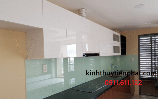 Tiến Phát – Đơn vị lắp đặt kính màu ốp bếp tại phường Bình An, quận 2 Tiến Phát – Đơn vị lắp đặt kính màu ốp bếp tại phường Bình An, quận 2