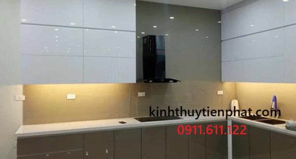 Tiến Phát – Đơn vị lắp đặt kính màu ốp bếp tại phường Đa Kao, quận 1 Tiến Phát – Đơn vị lắp đặt kính màu ốp bếp tại phường Đa Kao, quận 1
