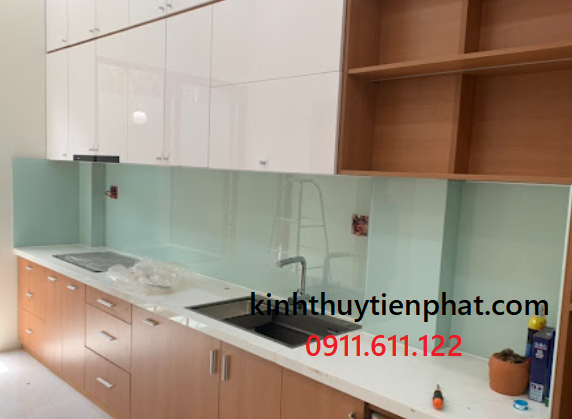 Tiến Phát - Đơn vị lắp đặt kính màu ốp bếp tại phường 10, quận 3 Tiến Phát - Đơn vị lắp đặt kính màu ốp bếp tại phường 10, quận 3