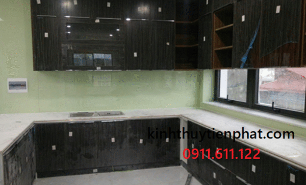 Tiến Phát - Đơn vị lắp đặt kính màu ốp bếp tại phường 13, quận 4 Tiến Phát - Đơn vị lắp đặt kính màu ốp bếp tại phường 13, quận 4