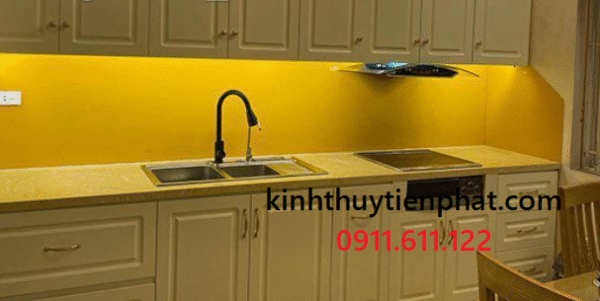 Phân tích ưu và nhược điểm của kính màu ốp bếp tại phường 1, quận 4 Phân tích ưu và nhược điểm của kính màu ốp bếp tại phường 1, quận 4