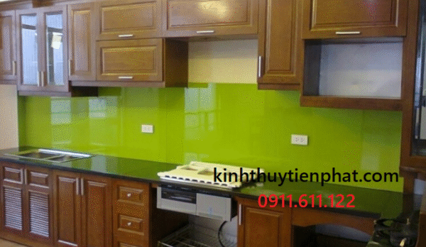 Những mẫu kính màu ốp bếp đẹp và ấn tượng tại phường 7, quận 5 Những mẫu kính màu ốp bếp đẹp và ấn tượng tại phường 7, quận 5
