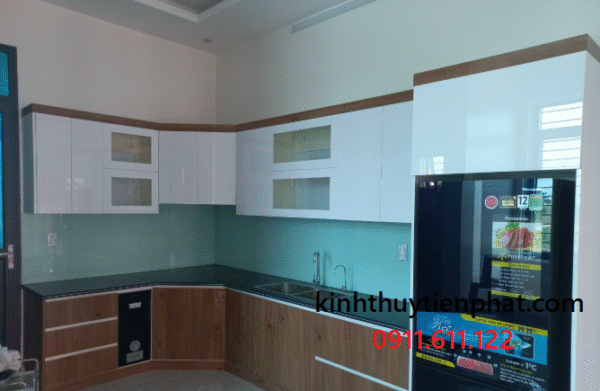 Tiến Phát - Đơn vị lắp đặt kính màu ốp bếp tại phường 2, quận 5 Tiến Phát - Đơn vị lắp đặt kính màu ốp bếp tại phường 2, quận 5