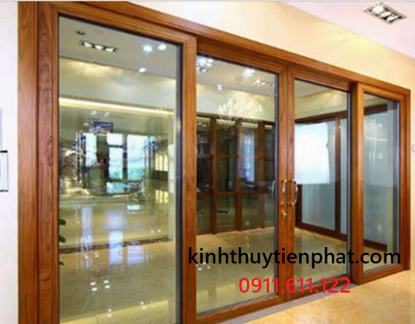 Cửa kính cường lực khung gỗ – Tôn vinh vẻ sang trọng cho công trình tại quận Thủ Đức, tphcm Cửa kính cường lực khung gỗ – Tôn vinh vẻ sang trọng cho công trình tại quận Thủ Đức, tphcm