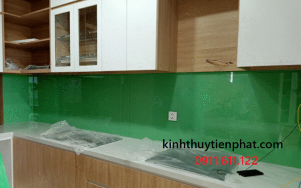 Những kiểu kính màu ốp bếp được sử dụng nhiều tại phường 3, quận 8 Những kiểu kính màu ốp bếp được sử dụng nhiều tại phường 3, quận 8