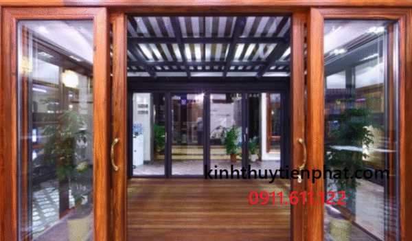 Đặc điểm của cửa kính cường lực khung gỗ tại quận 7, tphcm Đặc điểm của cửa kính cường lực khung gỗ tại quận 7, tphcm