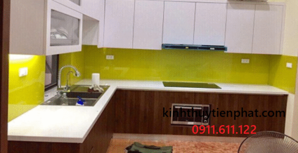 Tiến Phát - Đơn vị lắp đặt kính màu ốp bếp tại phường Tân Kiểng, quận 7