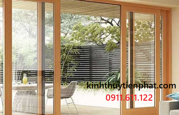 Tiến Phát - Đơn vị lắp đặt cửa kính cường lực khung gỗ tại quận 11, tphcm Tiến Phát - Đơn vị lắp đặt cửa kính cường lực khung gỗ tại quận 11, tphcm