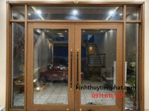 Tiến Phát - Đơn vị lắp đặt cửa kính cường lực khung gỗ tại quận 2, tphcm Tiến Phát - Đơn vị lắp đặt cửa kính cường lực khung gỗ tại quận 2, tphcm