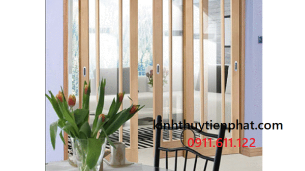 Tiến Phát - Đơn vị lắp đặt cửa kính cường lực khung gỗ tại Long An Tiến Phát - Đơn vị lắp đặt cửa kính cường lực khung gỗ tại Long An