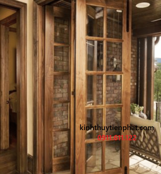 Tiến Phát - Đơn vị lắp đặt cửa kính cường lực khung gỗ tại Lâm Đồng