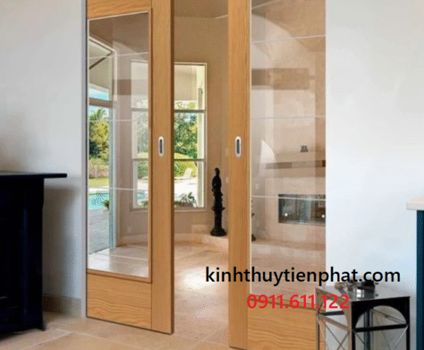 Những đặc tính nổi bật của cửa kính cường lực khung gỗ tại Quảng Nam