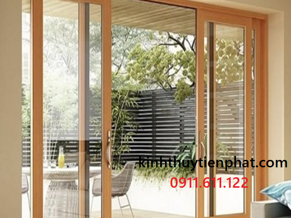 Cách để tăng tuổi thọ cửa kính cường lực khung gỗ tại phường Sài Gòn, quận 1