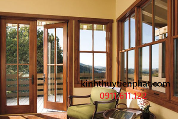 Tiến Phát - Đơn vị lắp đặt cửa kính cường lực khung gỗ tại phường Sài Gòn, quận 1