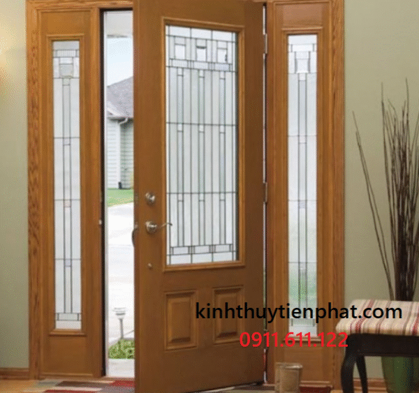 Đôi nét về cửa kính cường lực khung gỗ tại phường Xuân Hòa, quận 3