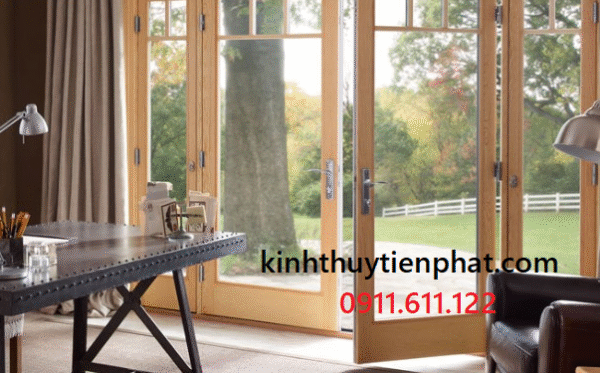 Tiến Phát - Đơn vị lắp đặt cửa kính cường lực khung gỗ tại Hoà Bình Tiến Phát - Đơn vị lắp đặt cửa kính cường lực khung gỗ tại Hoà Bình