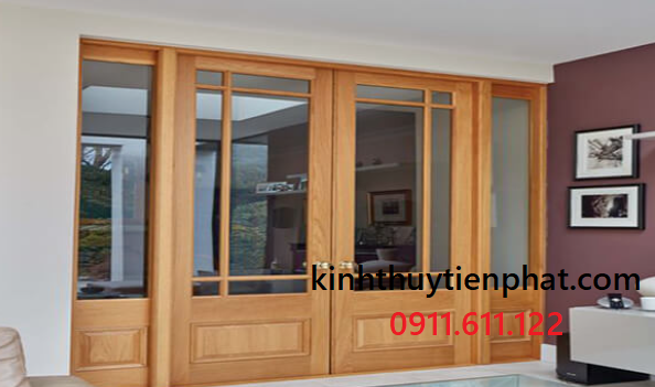 Thành phần chính của cửa kính cường lực khung gỗ tại phường Nhiêu Lộc, quận 3