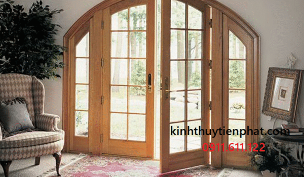 Tiến Phát - Đơn vị lắp đặt cửa kính cường lực khung gỗ tại Hà Nam