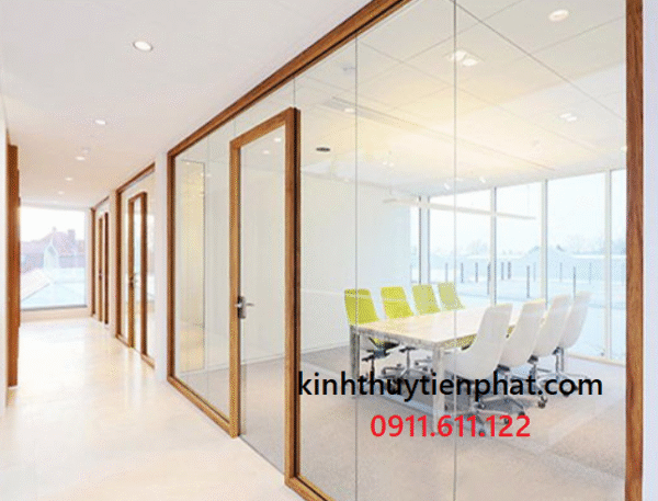 Lợi ích của vách kính cường lực bằng khung gỗ tại tphcm Lợi ích của vách kính cường lực bằng khung gỗ tại tphcm