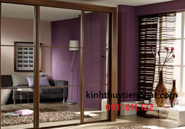 Vách kính cường lực khung gỗ: Lựa chọn thông minh cho không gian sống và làm việc tại Hóc Môn, tphcm Vách kính cường lực khung gỗ: Lựa chọn thông minh cho không gian sống và làm việc tại Hóc Môn, tphcm