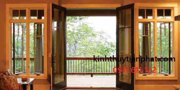 Tiến Phát - Địa chỉ lắp đặt vách kính cường lực khung gỗ tại quận 7, tphcm