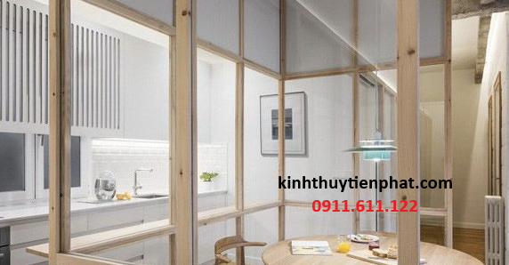 Tiến Phát - Đơn vị lắp đặt vách kính cường lực khung gỗ tại Ninh Thuận