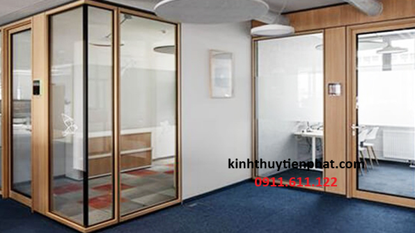 Tiến Phát - Địa chỉ lắp đặt vách kính cường lực khung gỗ tại Tuyên Quang Tiến Phát - Địa chỉ lắp đặt vách kính cường lực khung gỗ tại Tuyên Quang