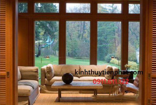 Tiến Phát - Đơn vị lắp đặt vách kính cường lực khung gỗ tại Hà Tĩnh
