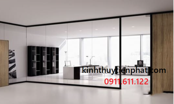 Cách phân biệt vách kính cường lực khung gỗ hàng thật - hàng giả tại Bình Định