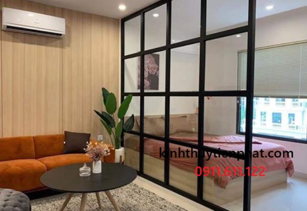 Tiến Phát – Đơn vị lắp đặt vách kính cường lực khung gỗ tại Kon Tum